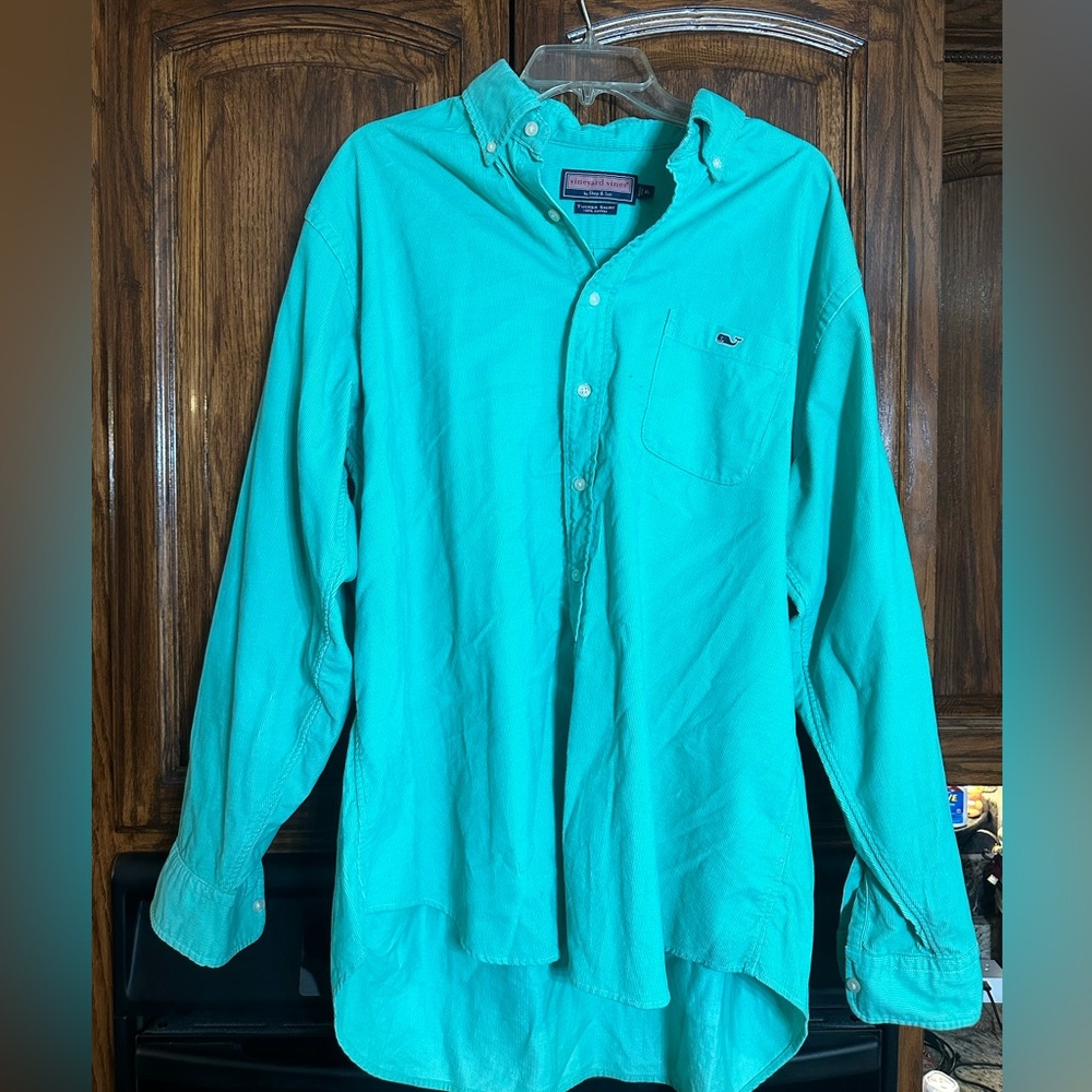 XL Vineyard Vines button down